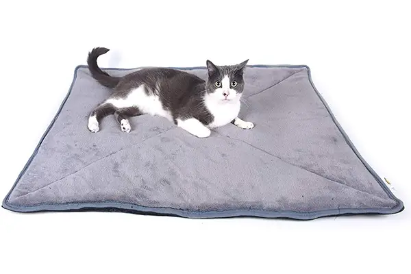 Pet Magasin Thermal Self-Heated Cat Bed